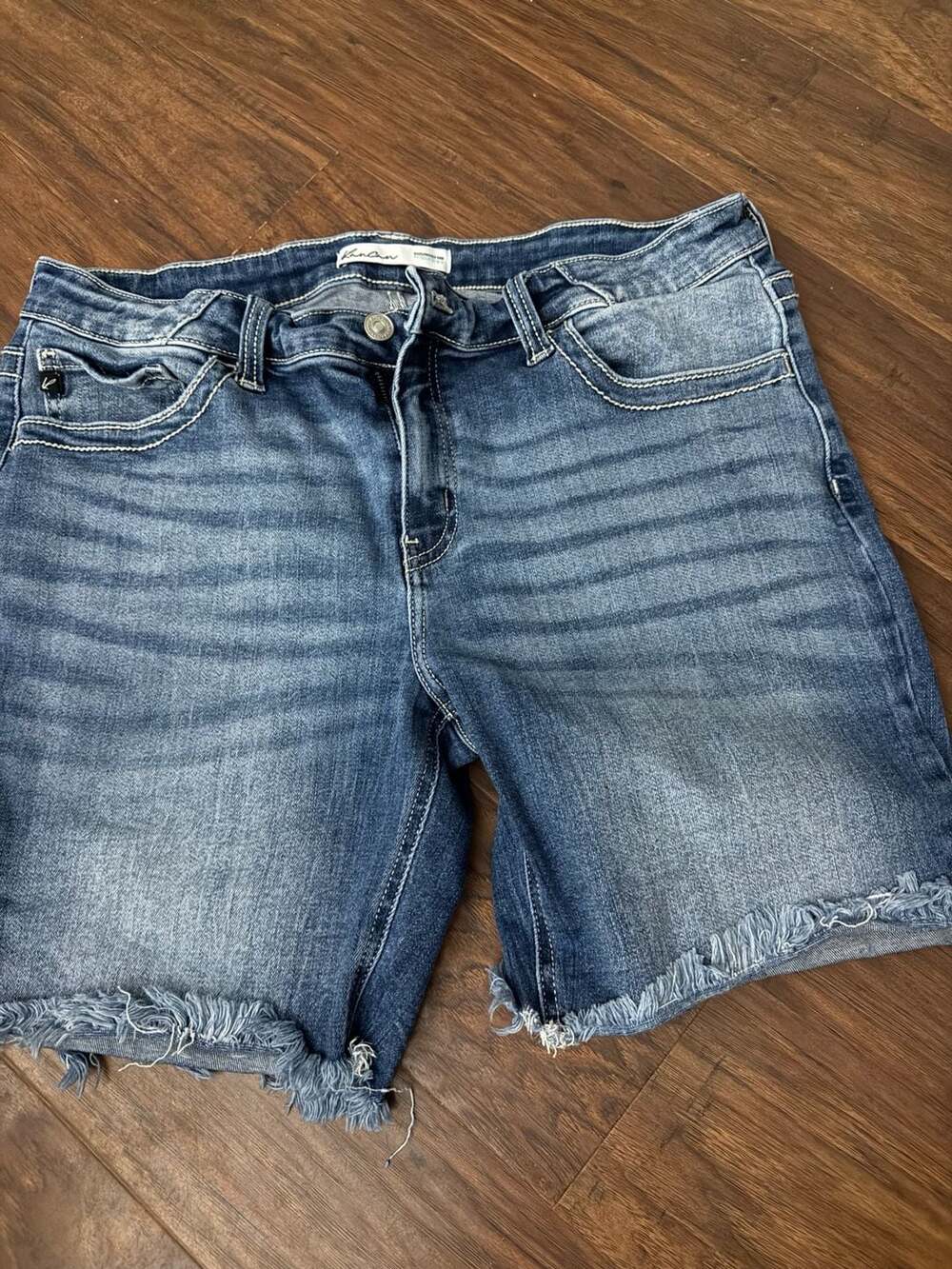 KanCan  Distressed Raw Hem Denim Shorts Size 30 Style 229350